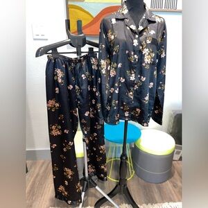 Tony & Candice | Satin PJ Set | Size Medium | Black w/ Floral Print